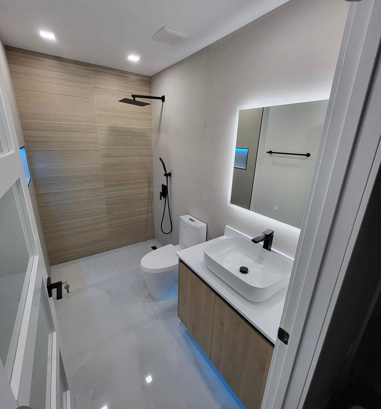 Bathroom  Remodeling  With Shower