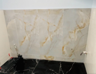 Valencia Onyx 24 X 48