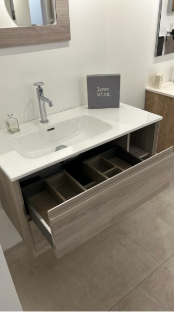 Oceanside Vanity Cabinet with Onix Basin